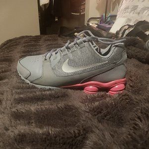 Girls Or Boys Nike Shox Avenue 848118- Size 3Y